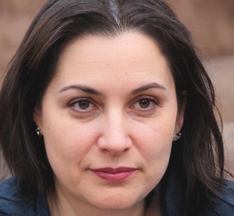 Elena Martínez, Directora Ejecutiva de thalivenorqui